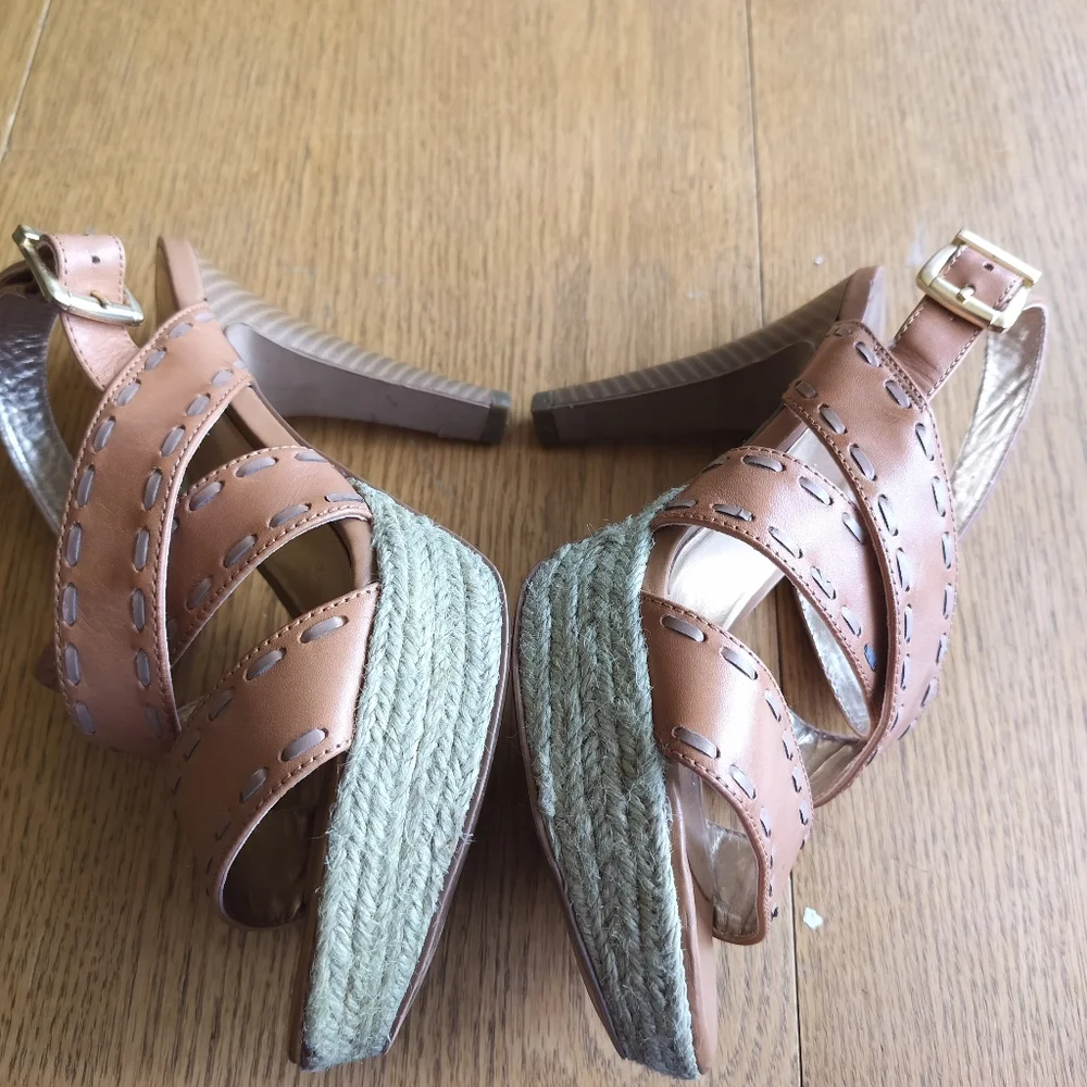 Ann Taylor LOFT Brown Leather Stitching Platform Heels Women's Size 6M